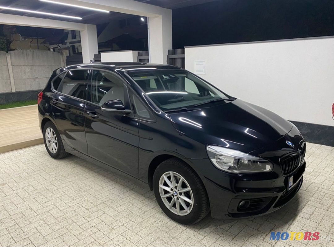 2016' BMW 2 Series Active Tourer photo #2
