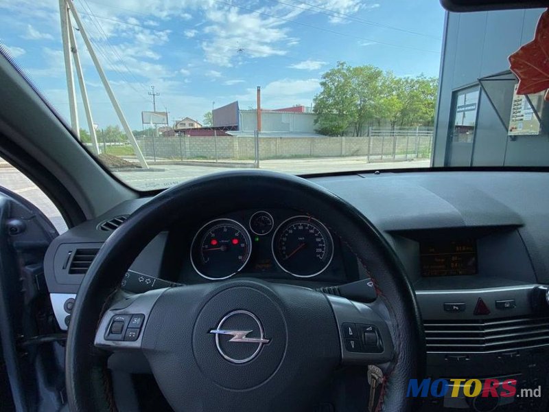 2006' Opel Astra photo #4