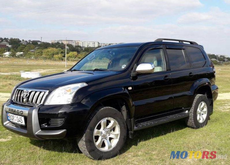 2009' Toyota Land Cruiser Prado photo #2