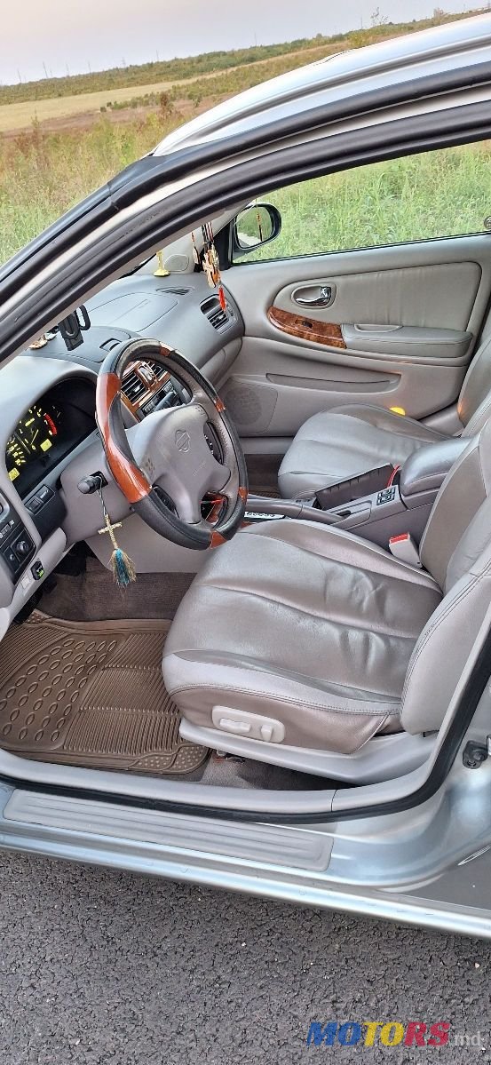 2002' Nissan Maxima photo #5