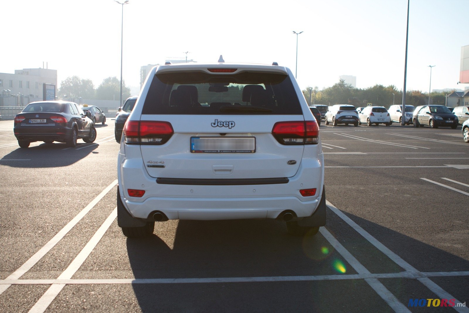 2015' Jeep Grand Cherokee photo #3
