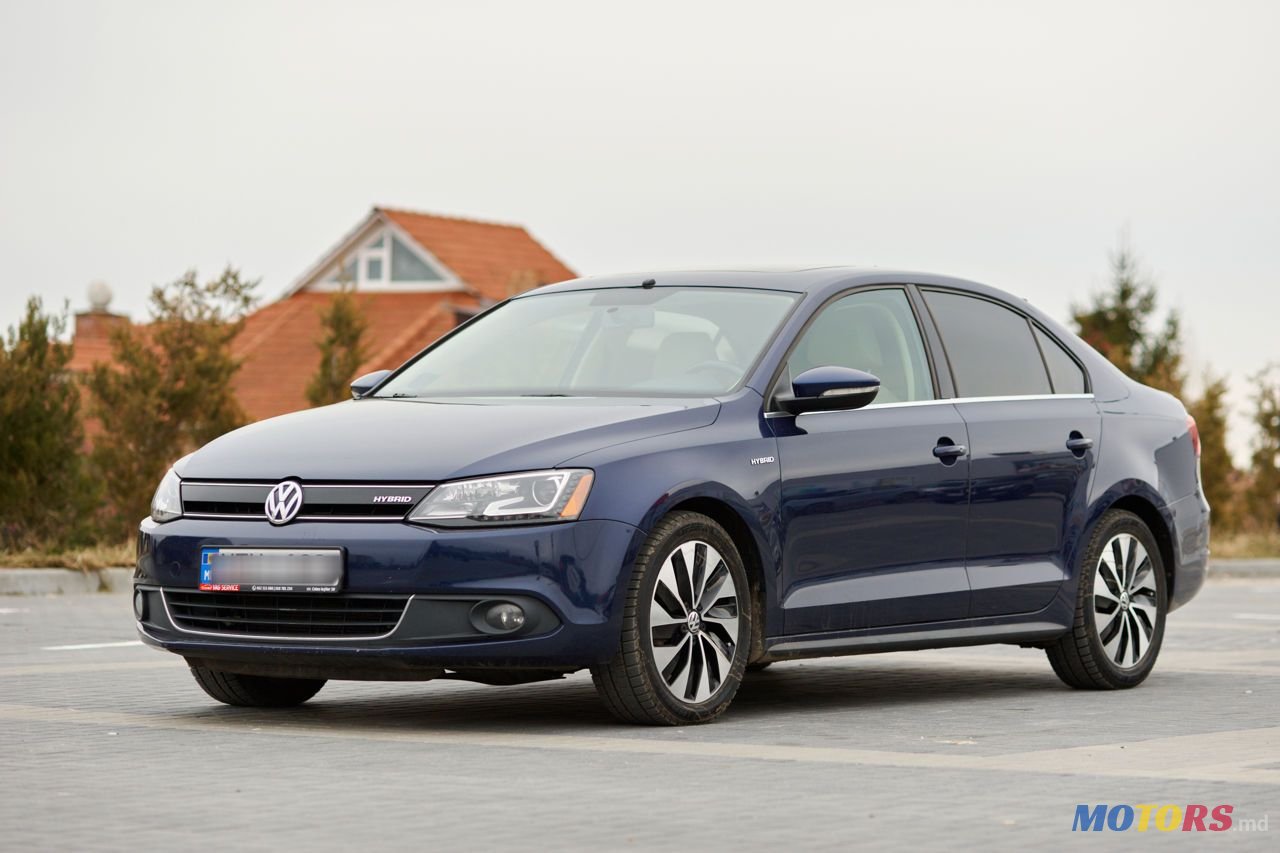 2013' Volkswagen Jetta photo #2