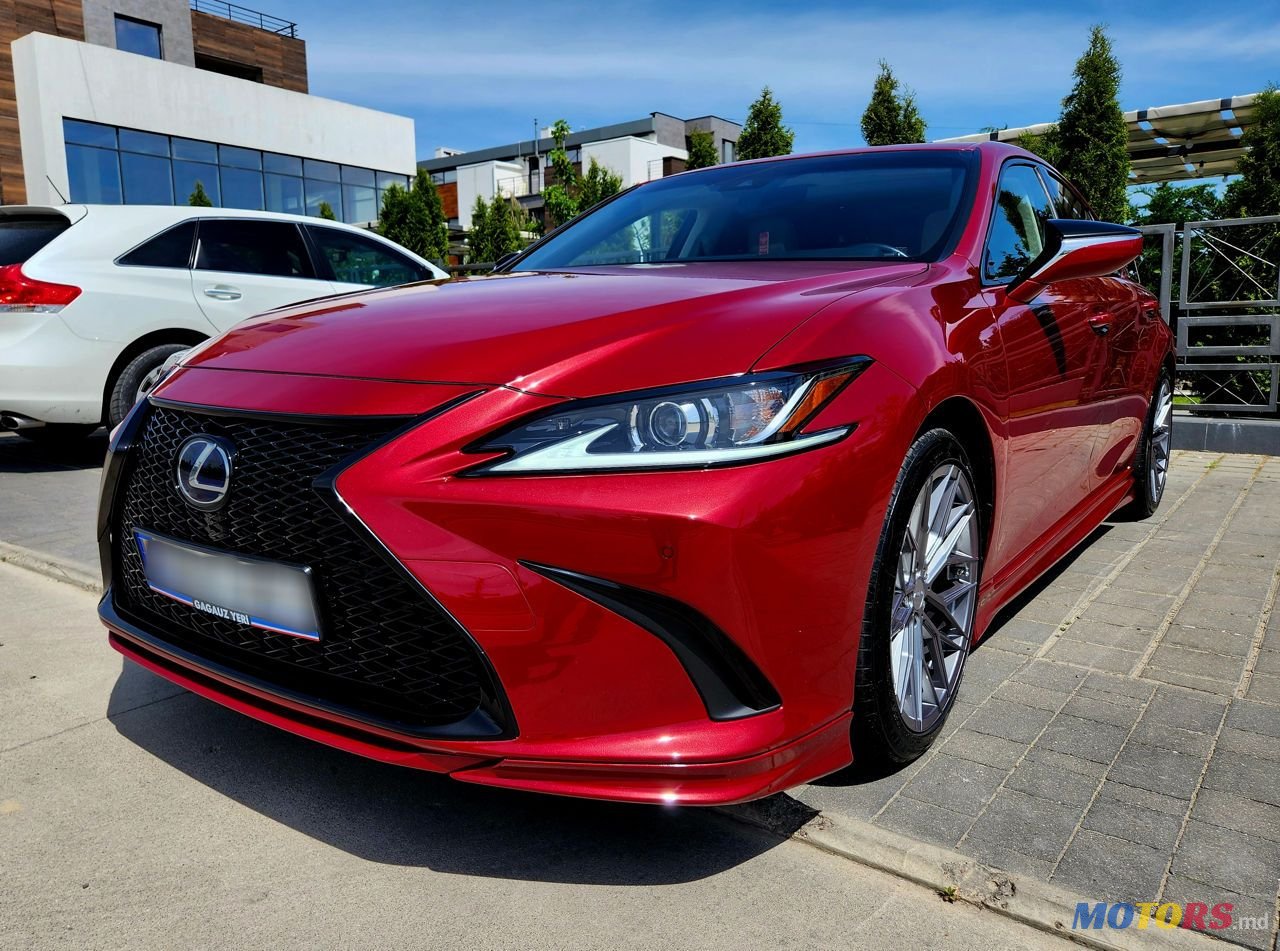 2019' Lexus Es Series photo #3