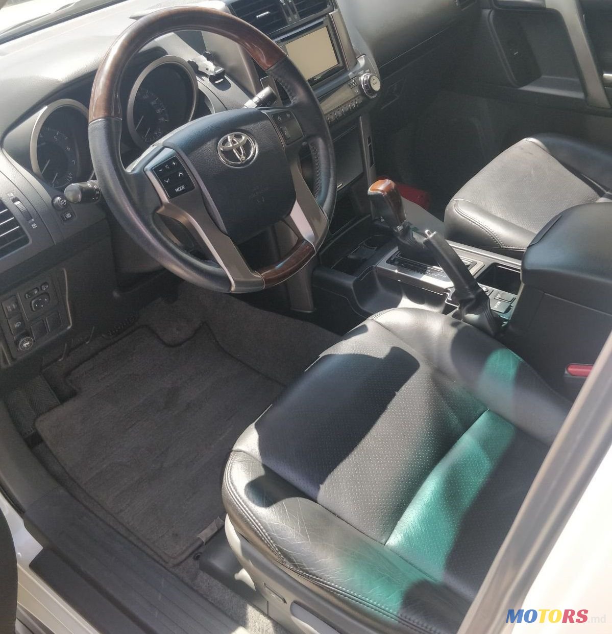 2010' Toyota Land Cruiser Prado photo #5