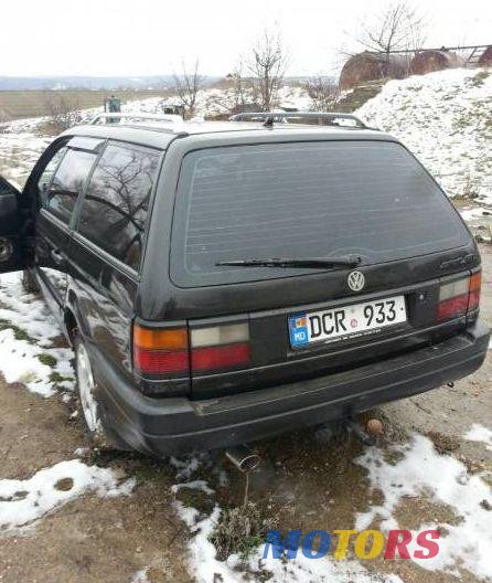 1992' Volkswagen Passat photo #2