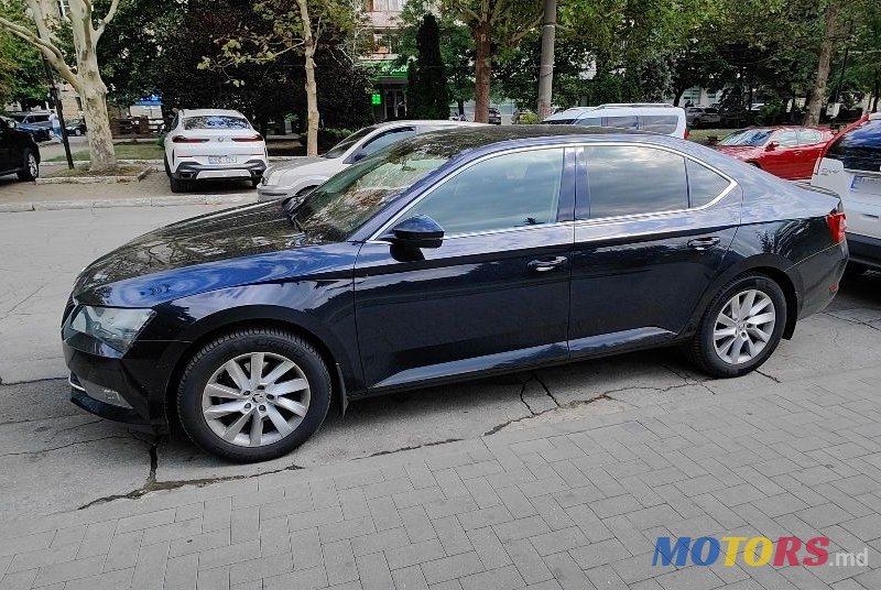 2016' Skoda Superb photo #2