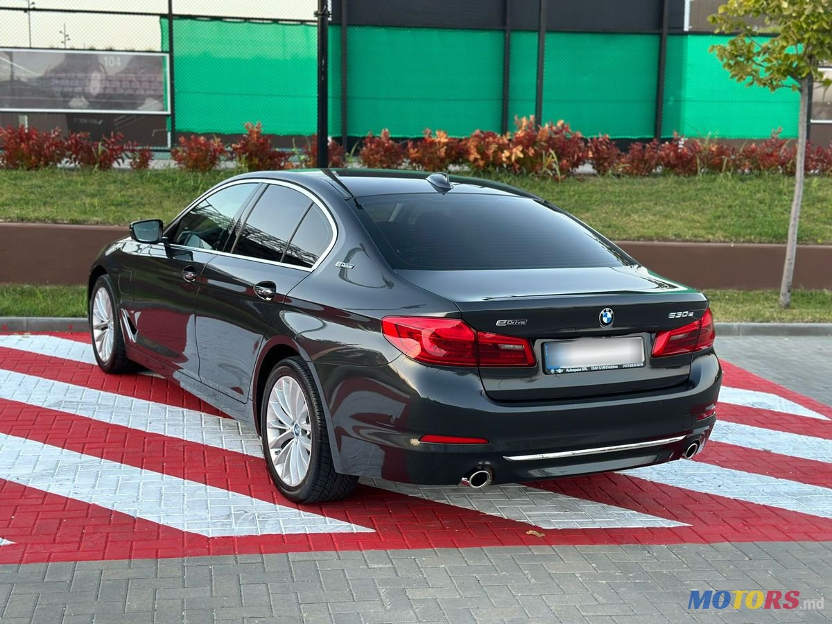 2018' BMW 5 Series photo #3