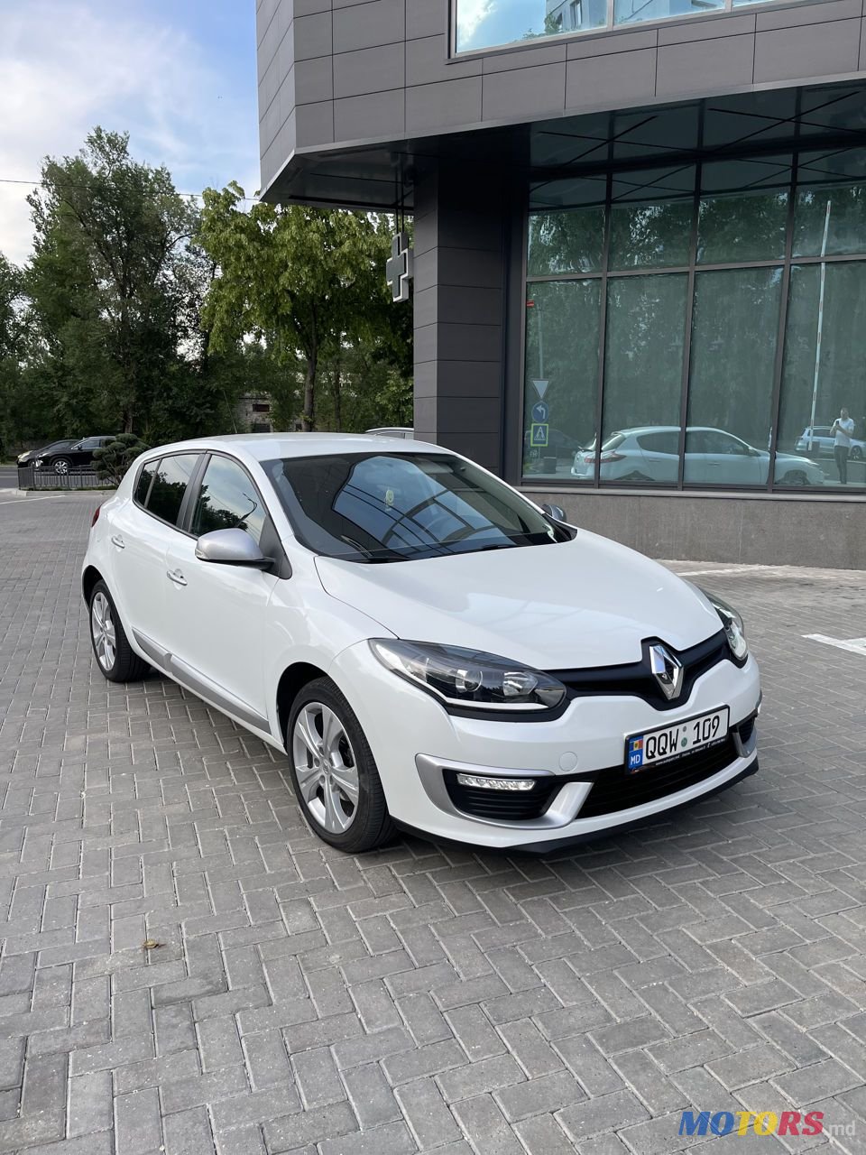 2014' Renault Megane photo #1