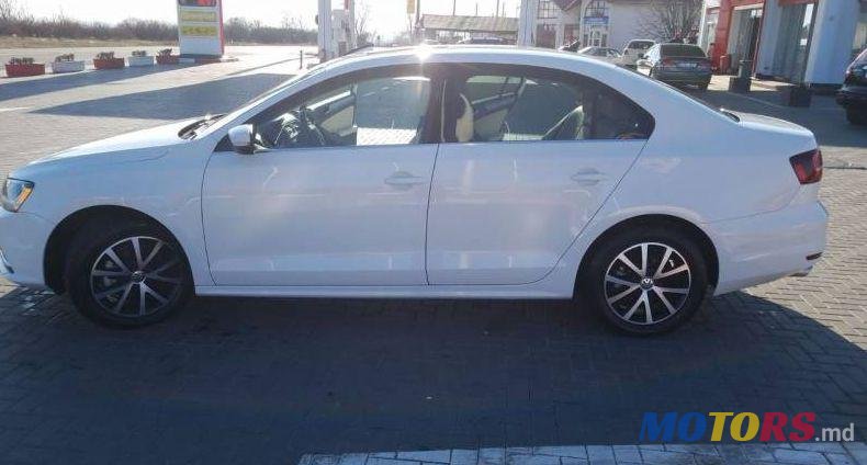 2016' Volkswagen Jetta photo #5