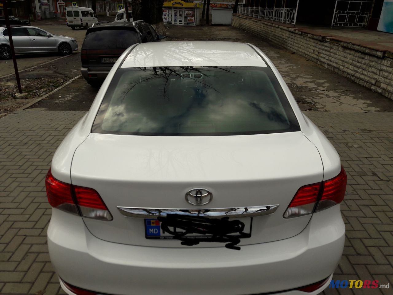 2011' Toyota Avensis photo #4