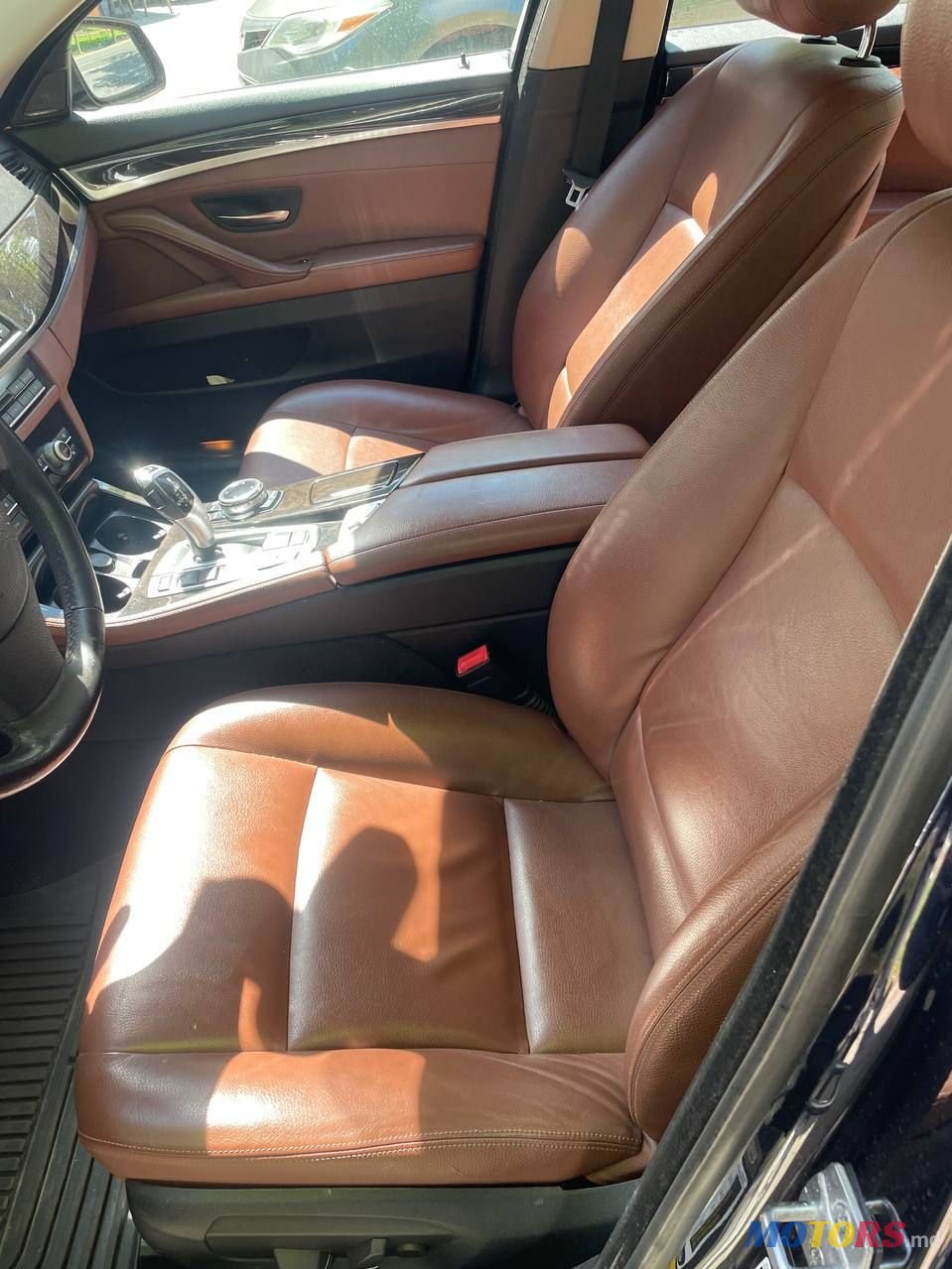 2014' BMW 5 Series photo #3