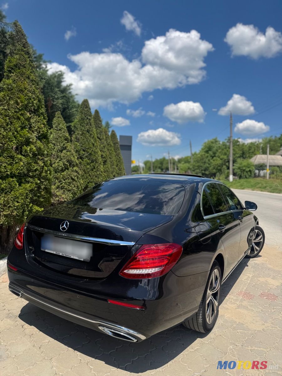 2019' Mercedes-Benz E-Class photo #2