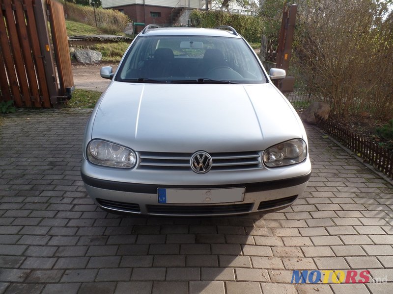2002' Volkswagen Golf IV Variant photo #2