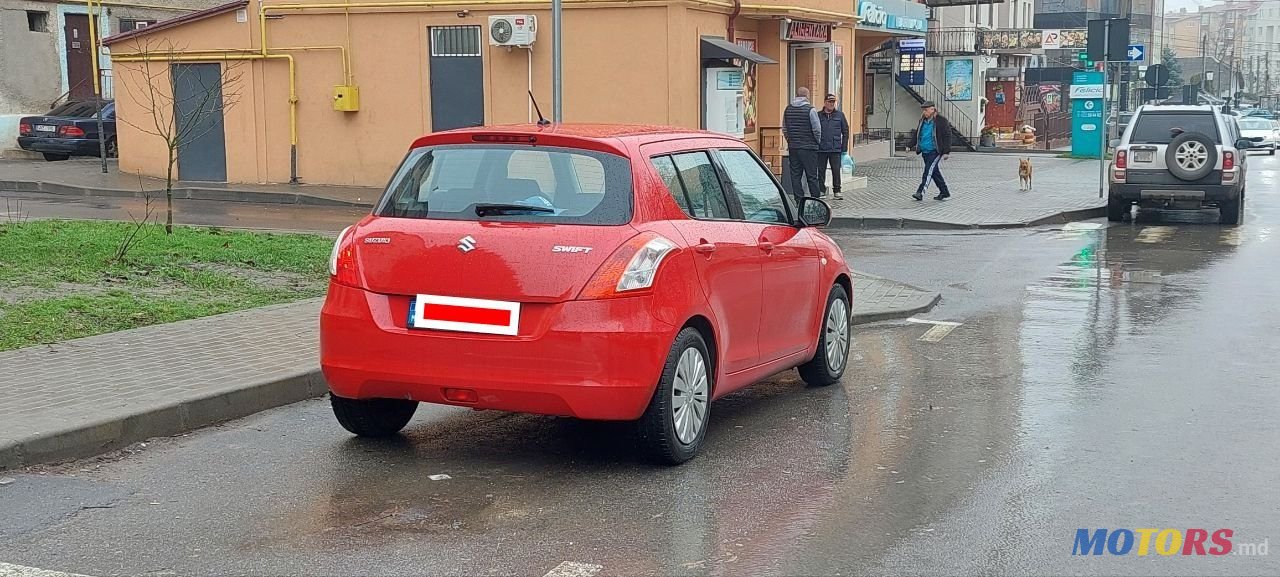 2013' Suzuki Swift photo #6