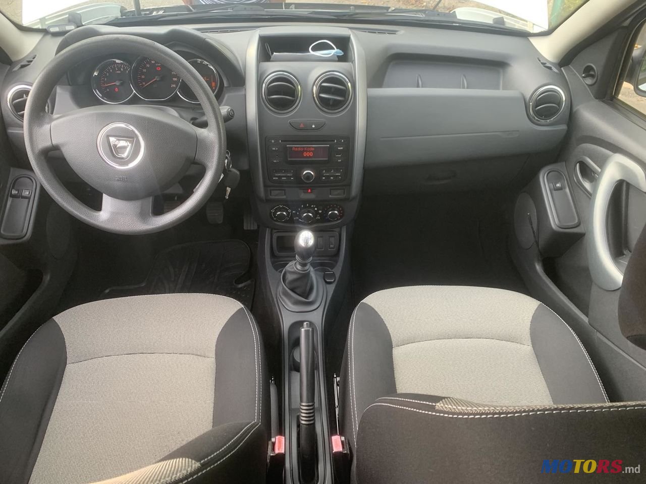 2014' Dacia Duster photo #4