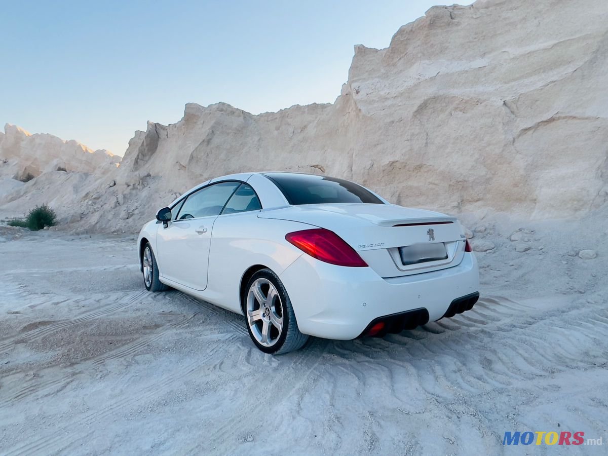 2011' Peugeot 308 photo #2