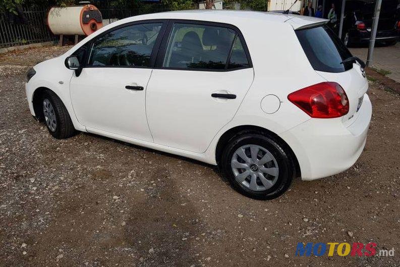 2009' Toyota Auris photo #1