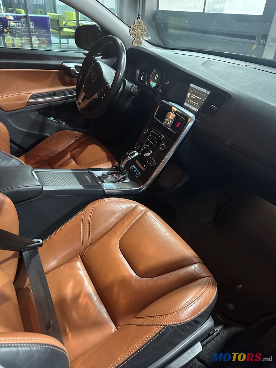 2013' Volvo V60 photo #1