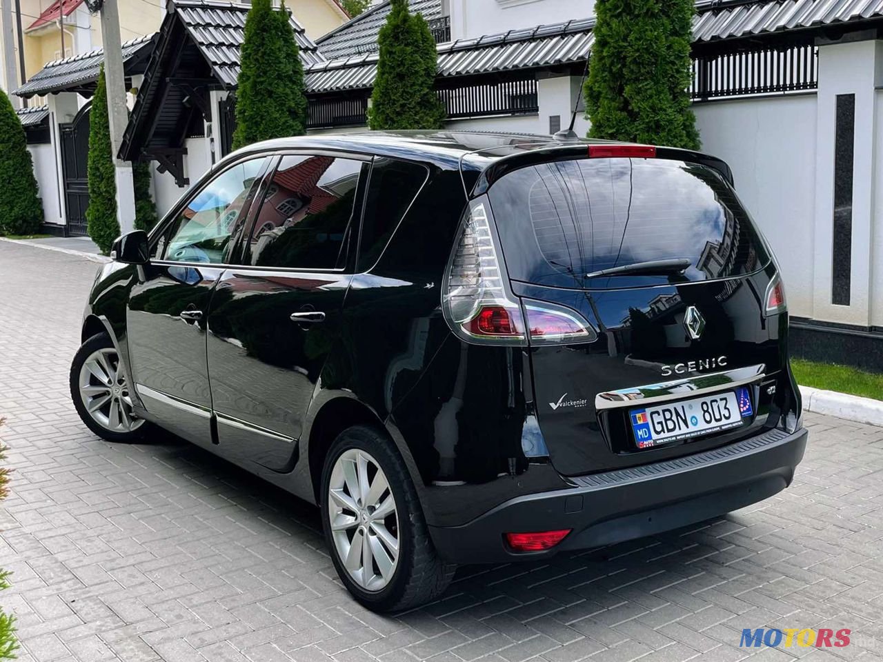 2012' Renault Scenic photo #3