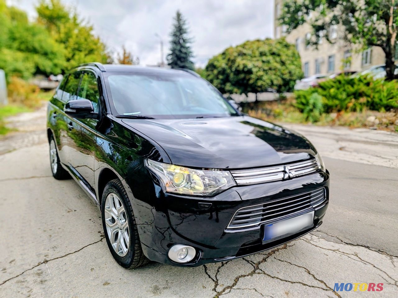 2014' Mitsubishi Outlander photo #1