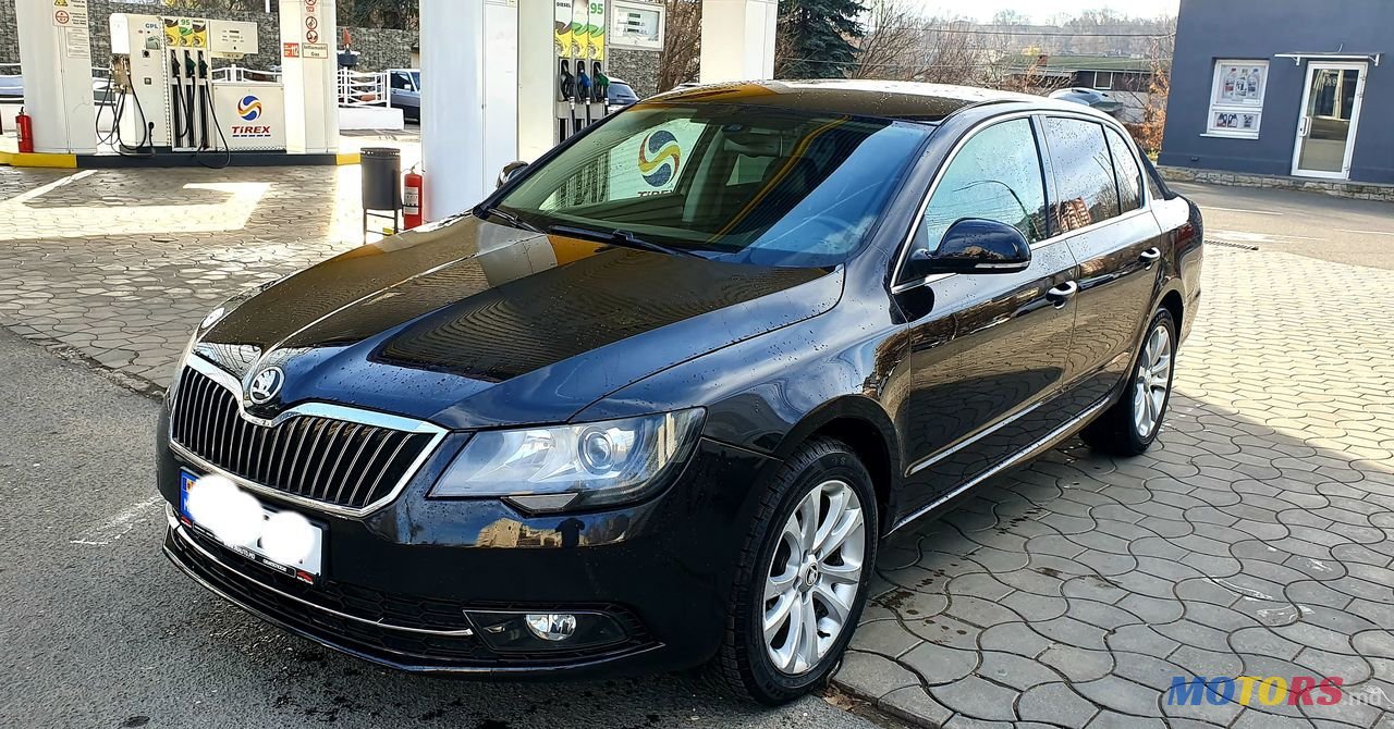 2013' Skoda Superb photo #3