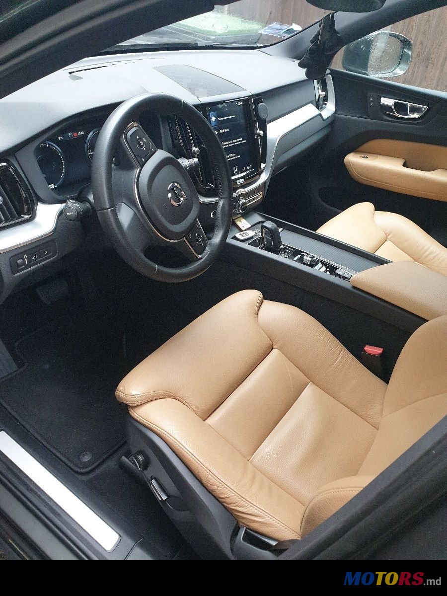 2019' Volvo XC60 photo #4