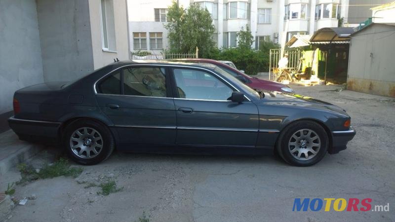 2000' BMW 7 Series photo #2