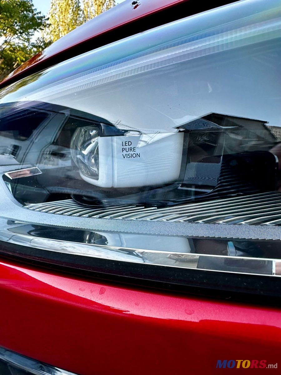 2018' Renault Megane photo #5