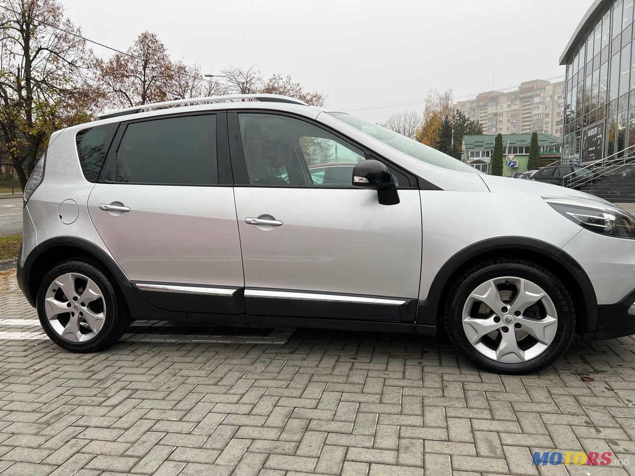 2014' Renault Scenic photo #5