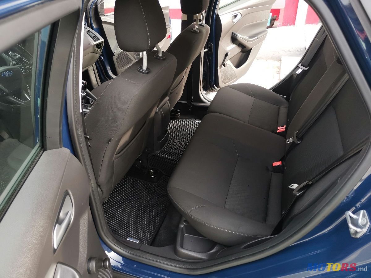 2015' Ford Focus photo #4