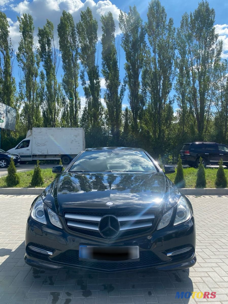 2012' Mercedes-Benz E-Class photo #1