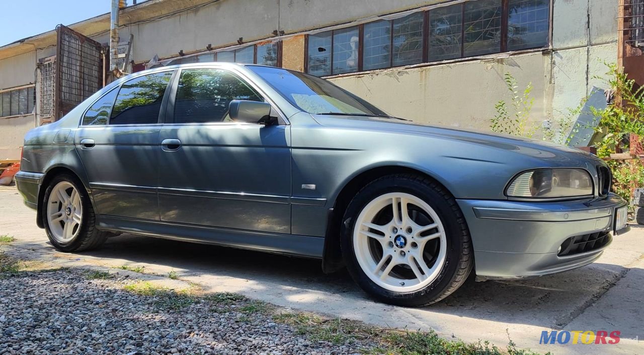 2002' BMW 5 Series photo #1