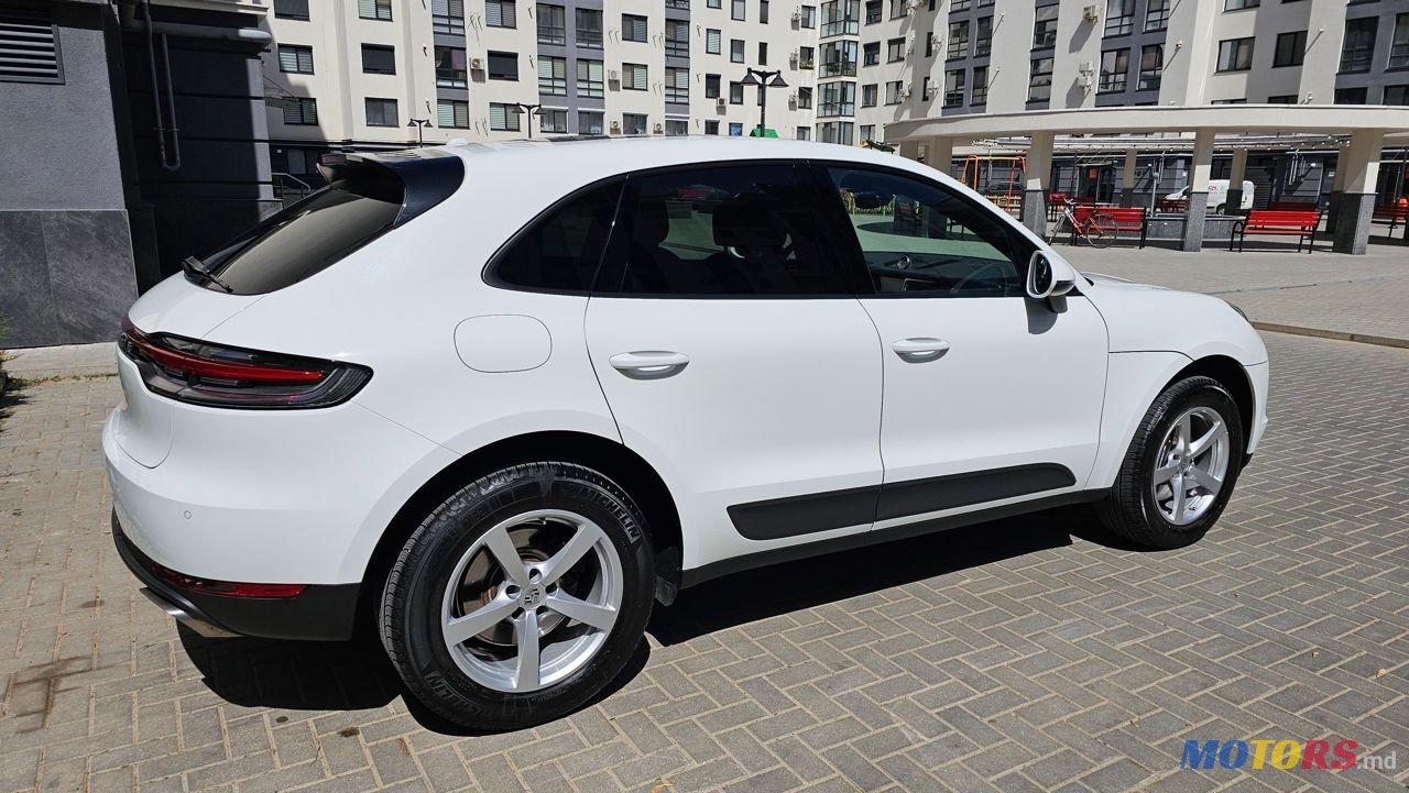 2021' Porsche Macan photo #5