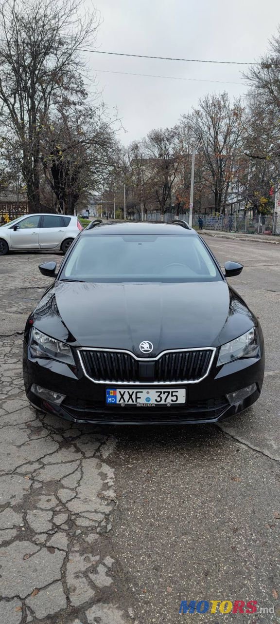 2016' Skoda Superb photo #5