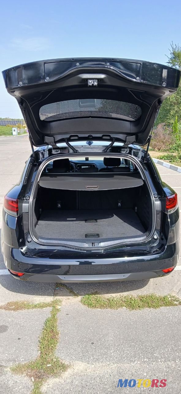 2022' Renault Megane photo #4