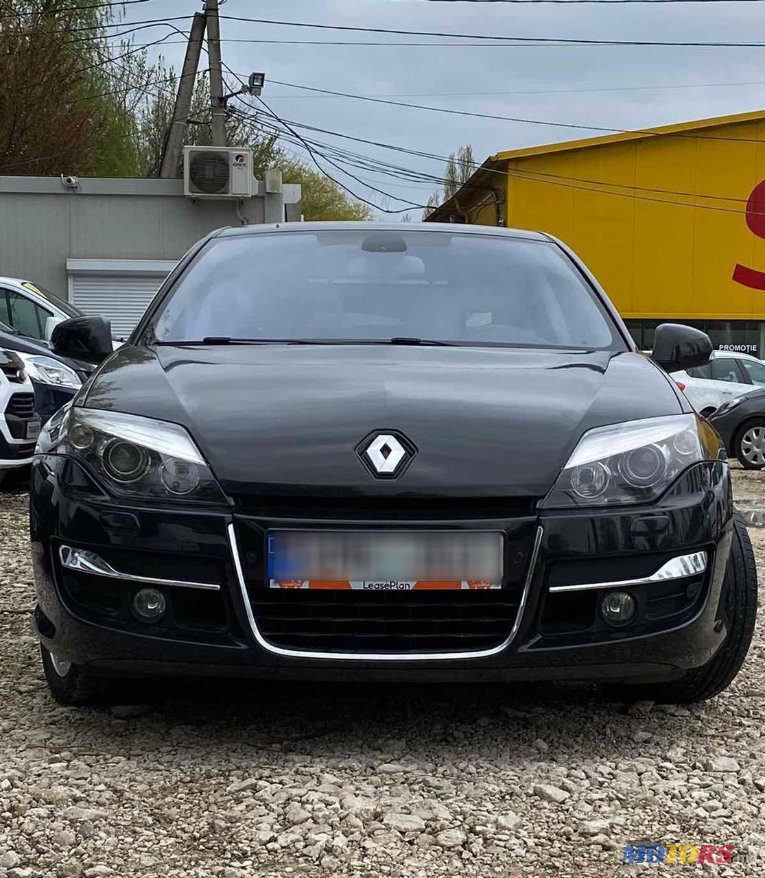 2012' Renault Laguna photo #1