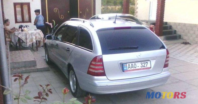 2006' Mercedes-Benz C photo #1