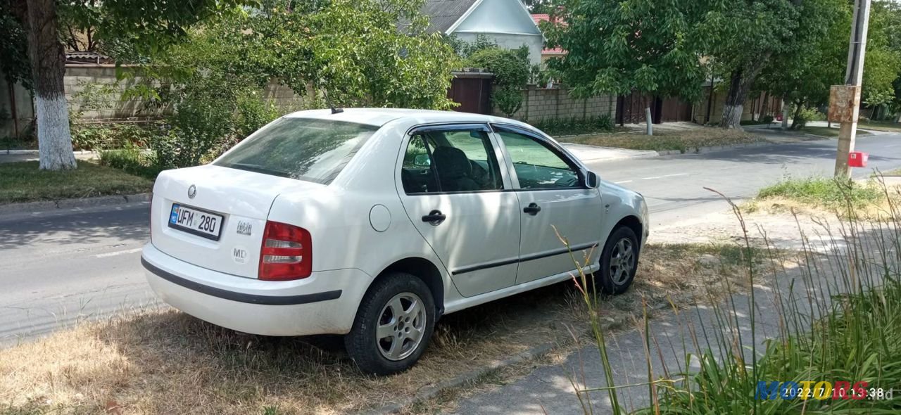 2002' Skoda Fabia photo #6