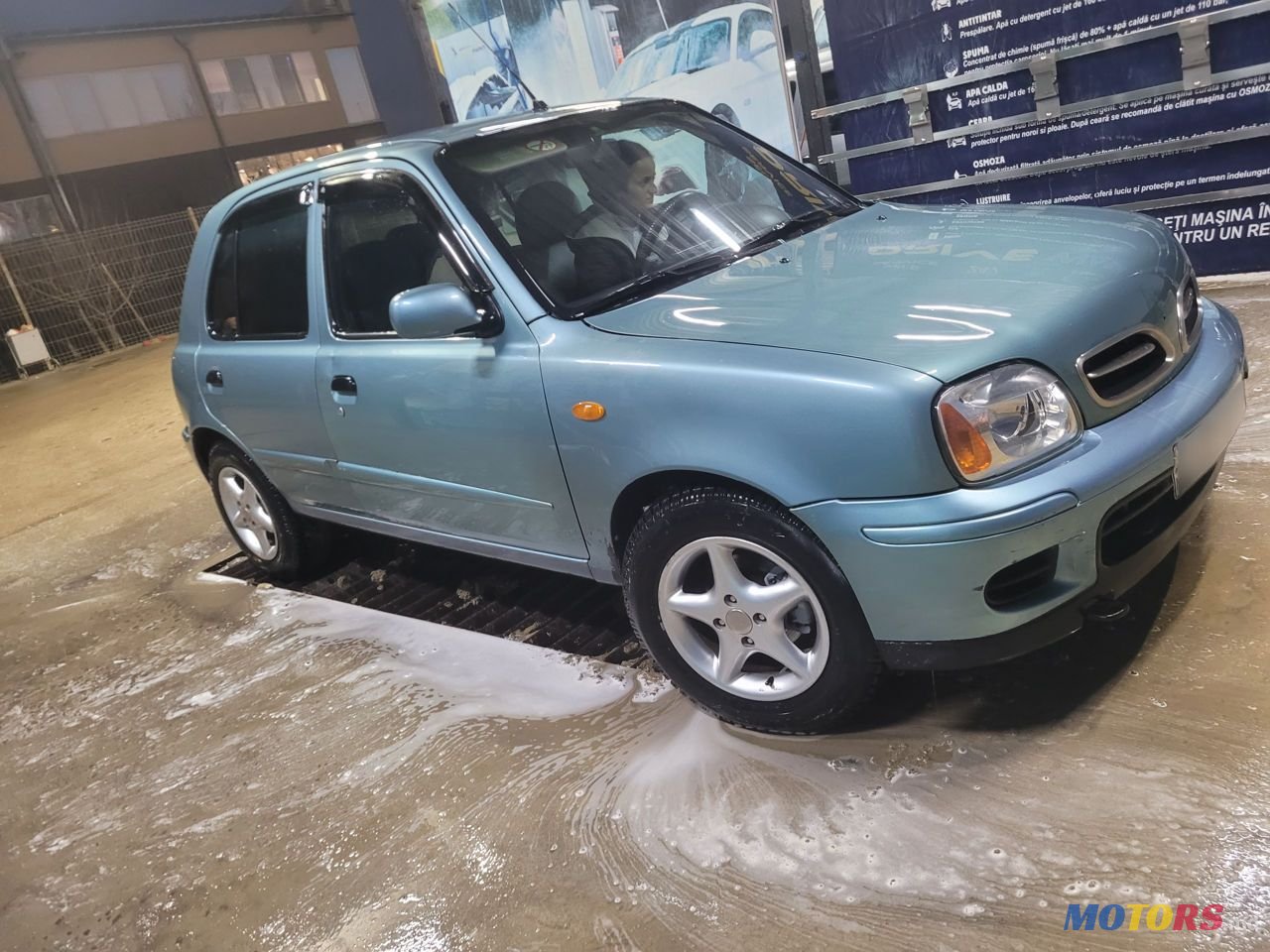 2001' Nissan Micra photo #1