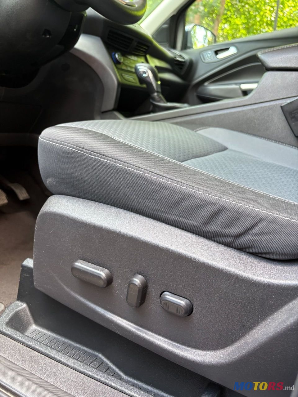 2017' Ford Escape photo #5