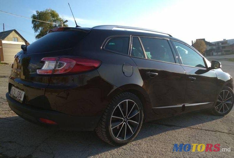 2012' Renault Megane photo #1