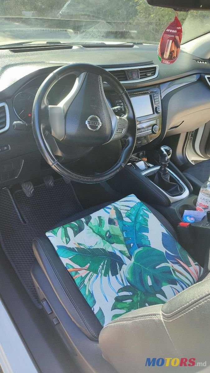 2015' Nissan Qashqai photo #2