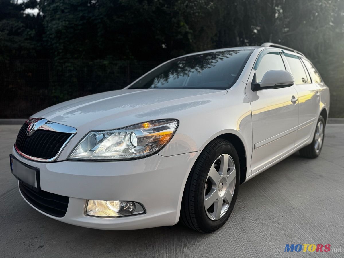 2013' Skoda Octavia photo #1