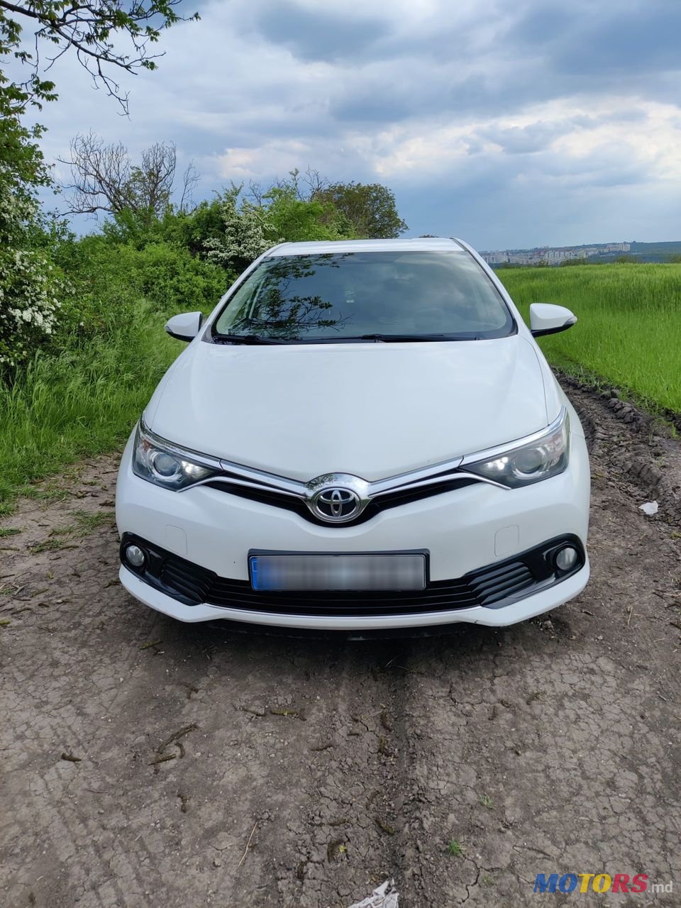 2015' Toyota Auris photo #6