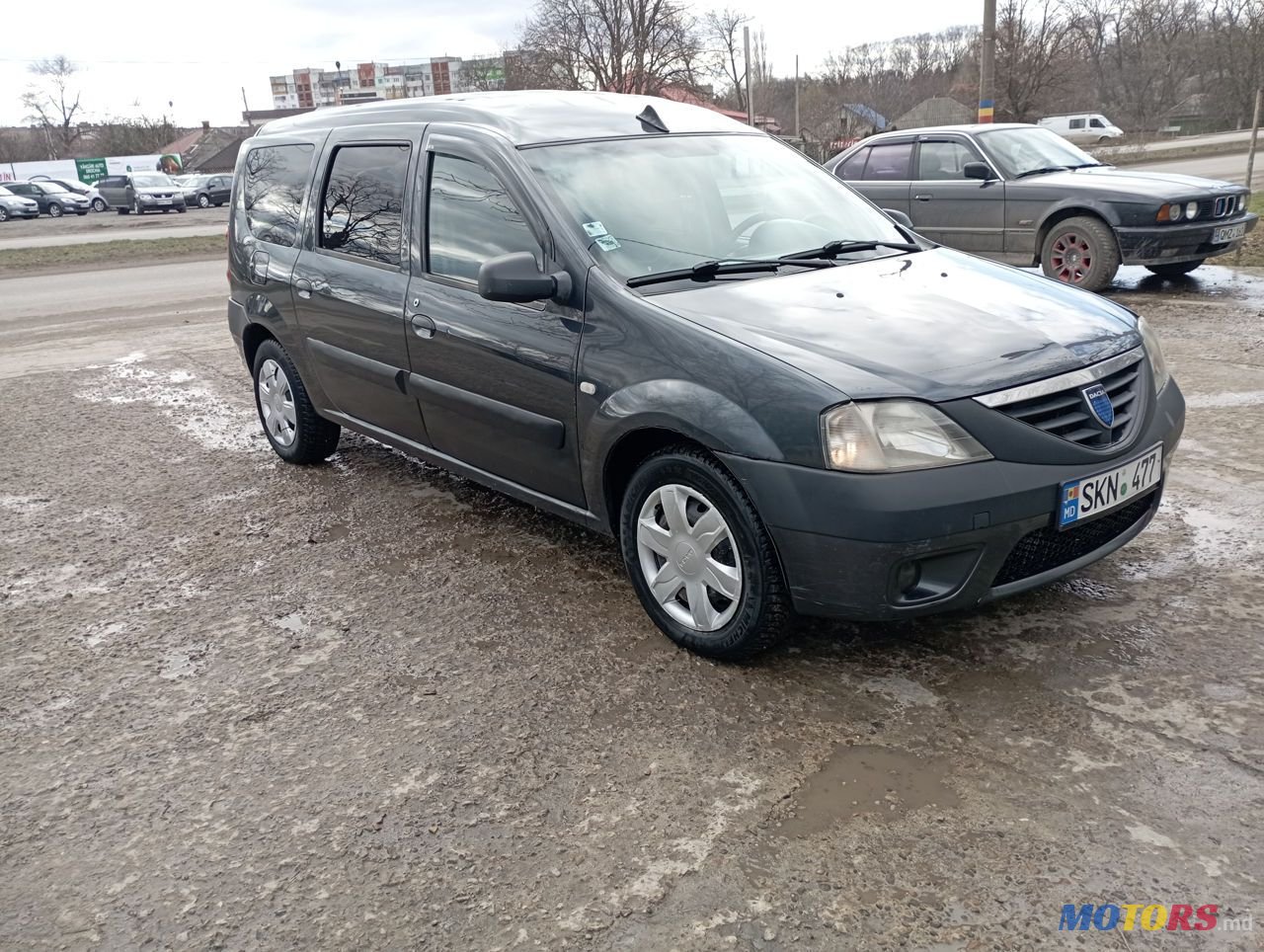 2008' Dacia Logan photo #2
