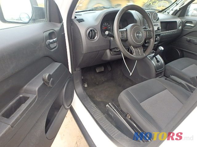 2013' Jeep Patriot photo #3