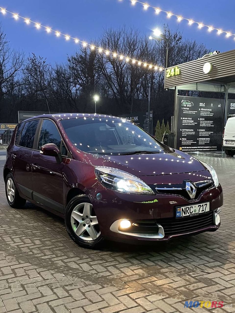 2012' Renault Scenic photo #5