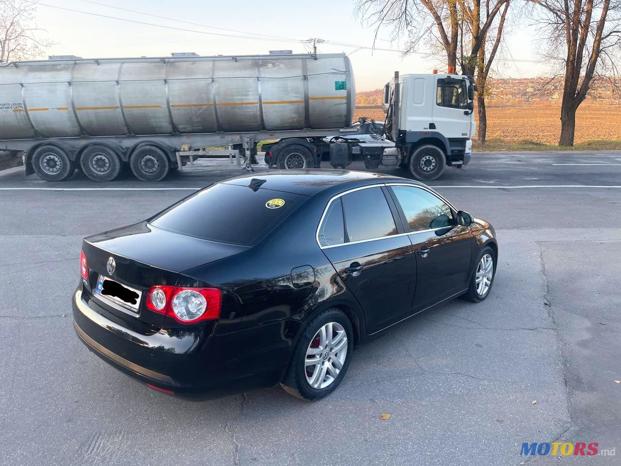 2009' Volkswagen Jetta photo #4