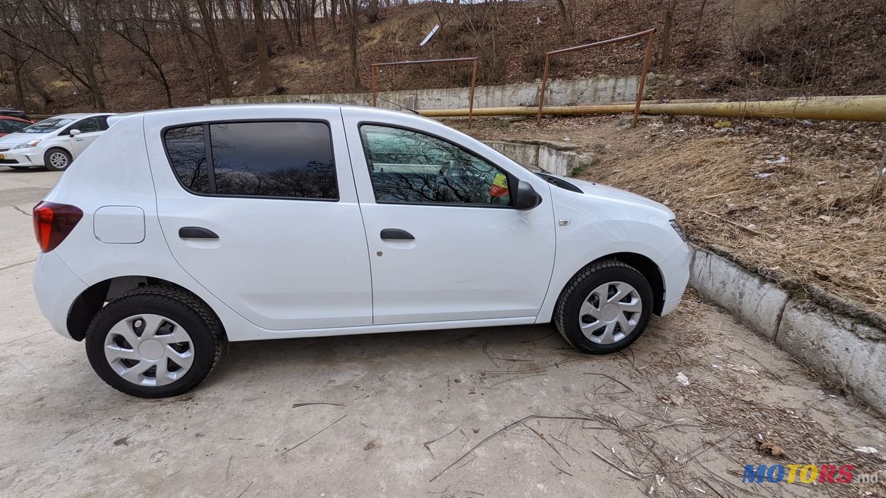 2017' Dacia Sandero photo #3