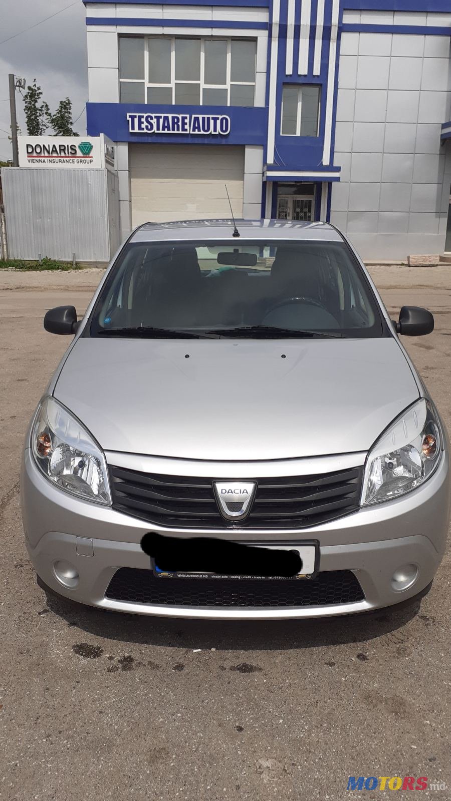 2012' Dacia Sandero photo #2